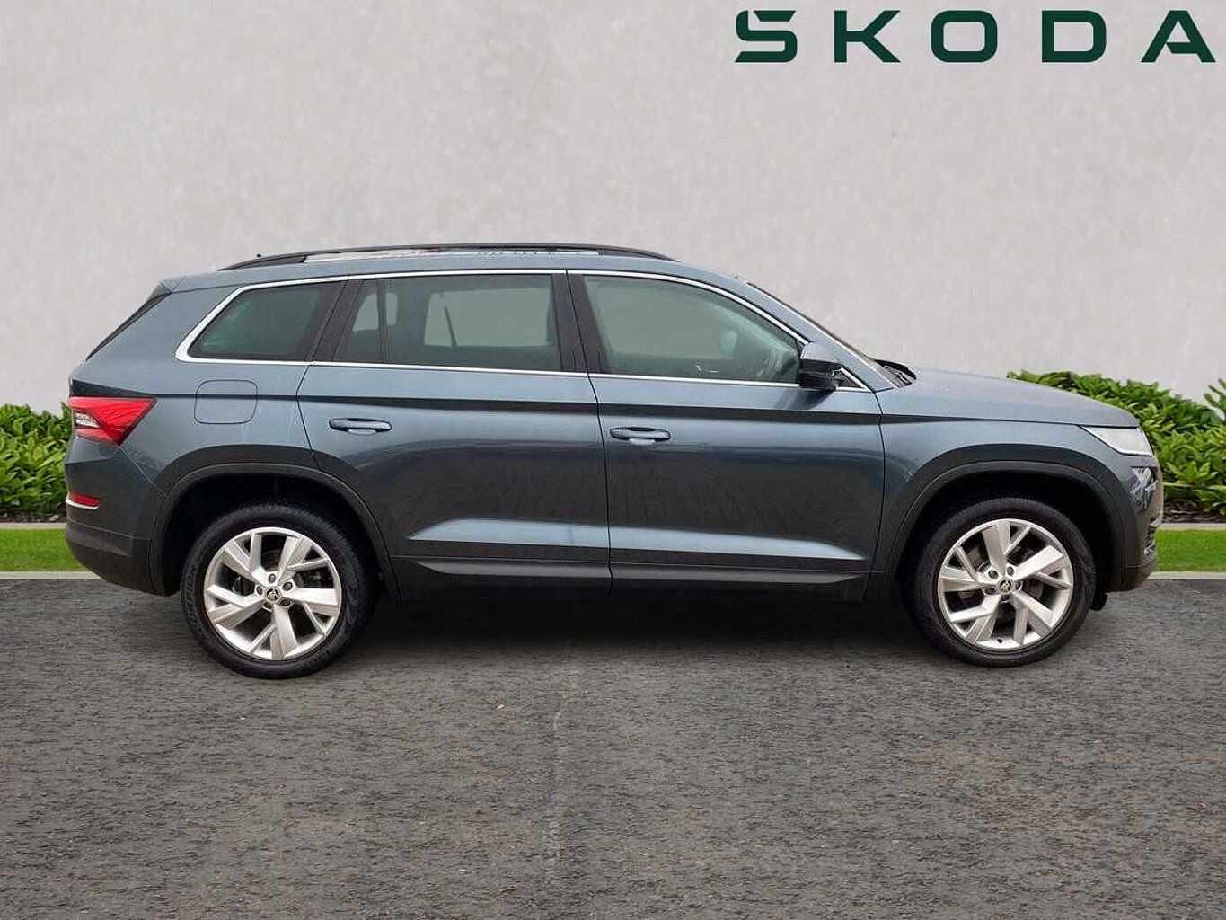 SKODA Kodiaq Estate 1.5 TSI SE L 5dr DSG [7 Seat]