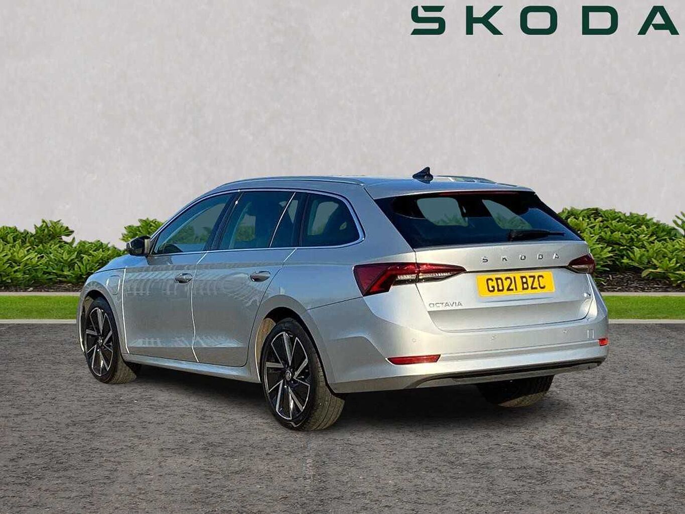 SKODA OCTAVIA 1.4 TSI iV 13kWh SE L DSG Euro 6 (s/s) 5dr
